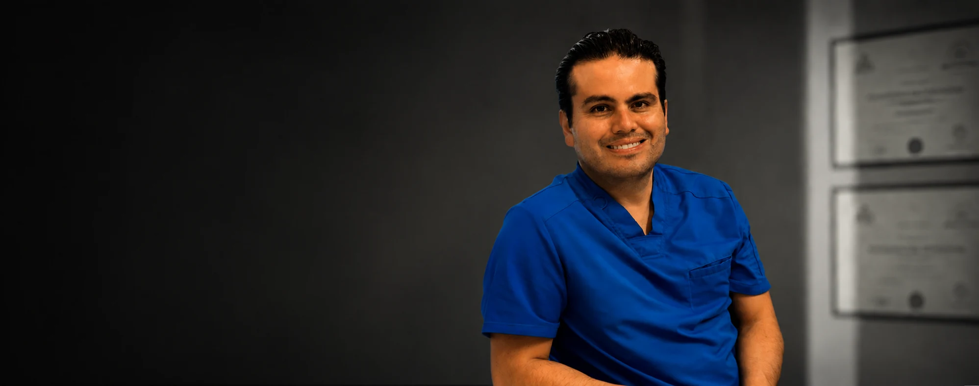 Dr. Alejandro Ayala, cirujano maxilofacial